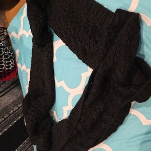 🌺3/$15 Cozy Black Cable-Knit Infinity Scarf - Women's Accessory